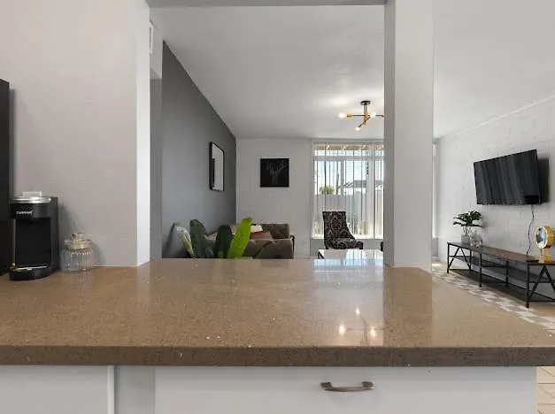 Apartment Mirage